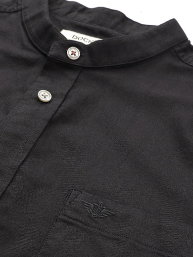 Dockers Men's Black Solid Mandarin Collar Shirt