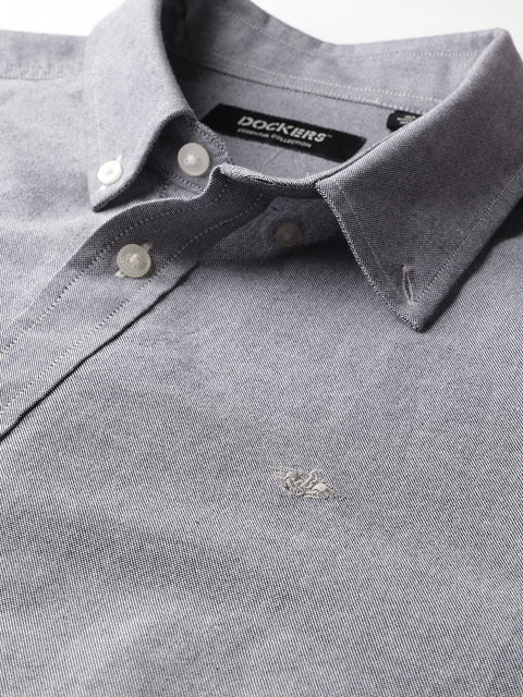 Dockers Men's Black Textured Oxford Button-Down Full Sleeve Shirt
