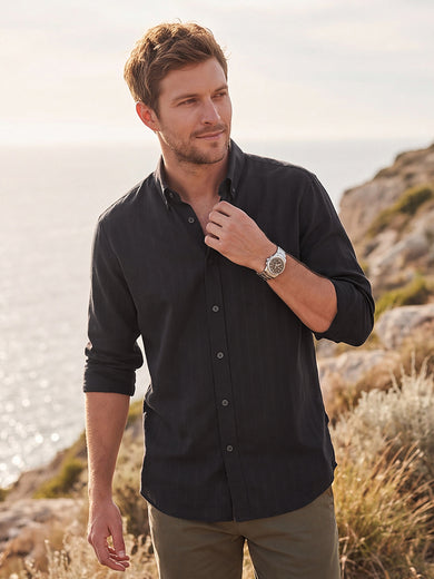 Dockers Men's Black Textured Button-Down Full Sleeve Shirt