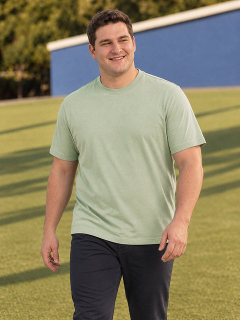 Dockers Men Green Regular Fit Short Sleeves Crew Neck Solid T-Shirt