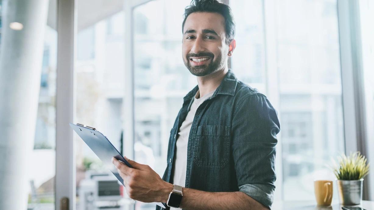Fashion Advice for Young Professionals: 10 Tips to Dress Powerfully and Elegantly