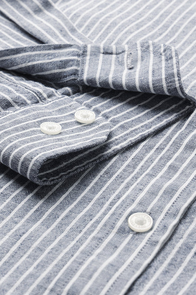 Dockers Men's Navy Blue Striped Cotton-Linen Button-Down Full Sleeve Casual Shirt