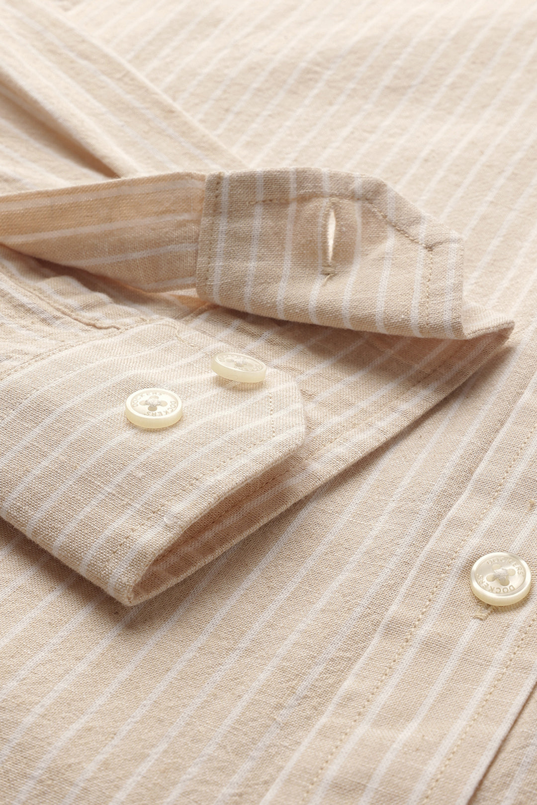 Dockers Men's Beige Striped Cotton-Linen Button-Down Full Sleeve Casual Shirt