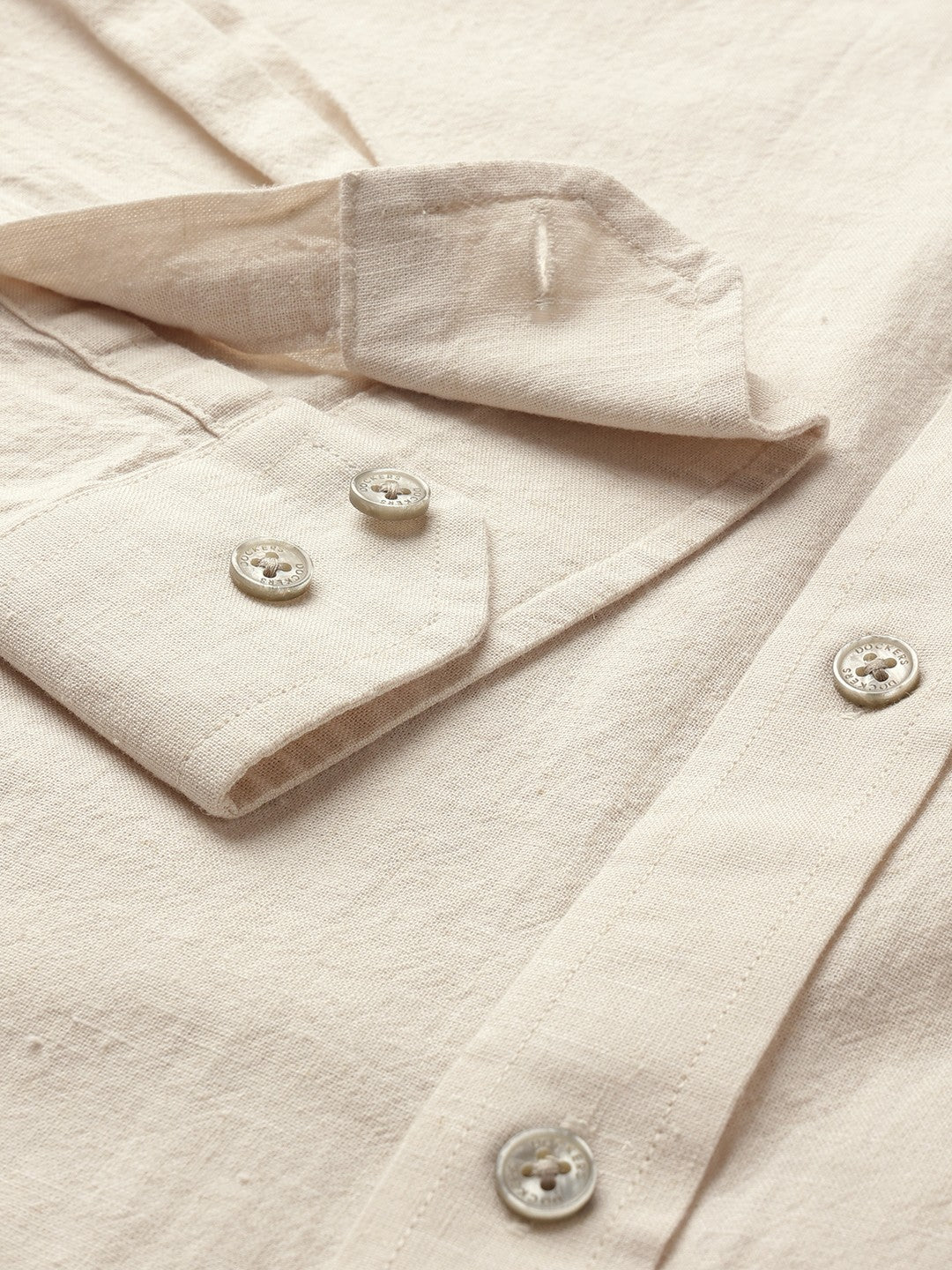 Dockers Men's Beige Solid Cotton-Linen Button-Down Full Sleeve Shirt
