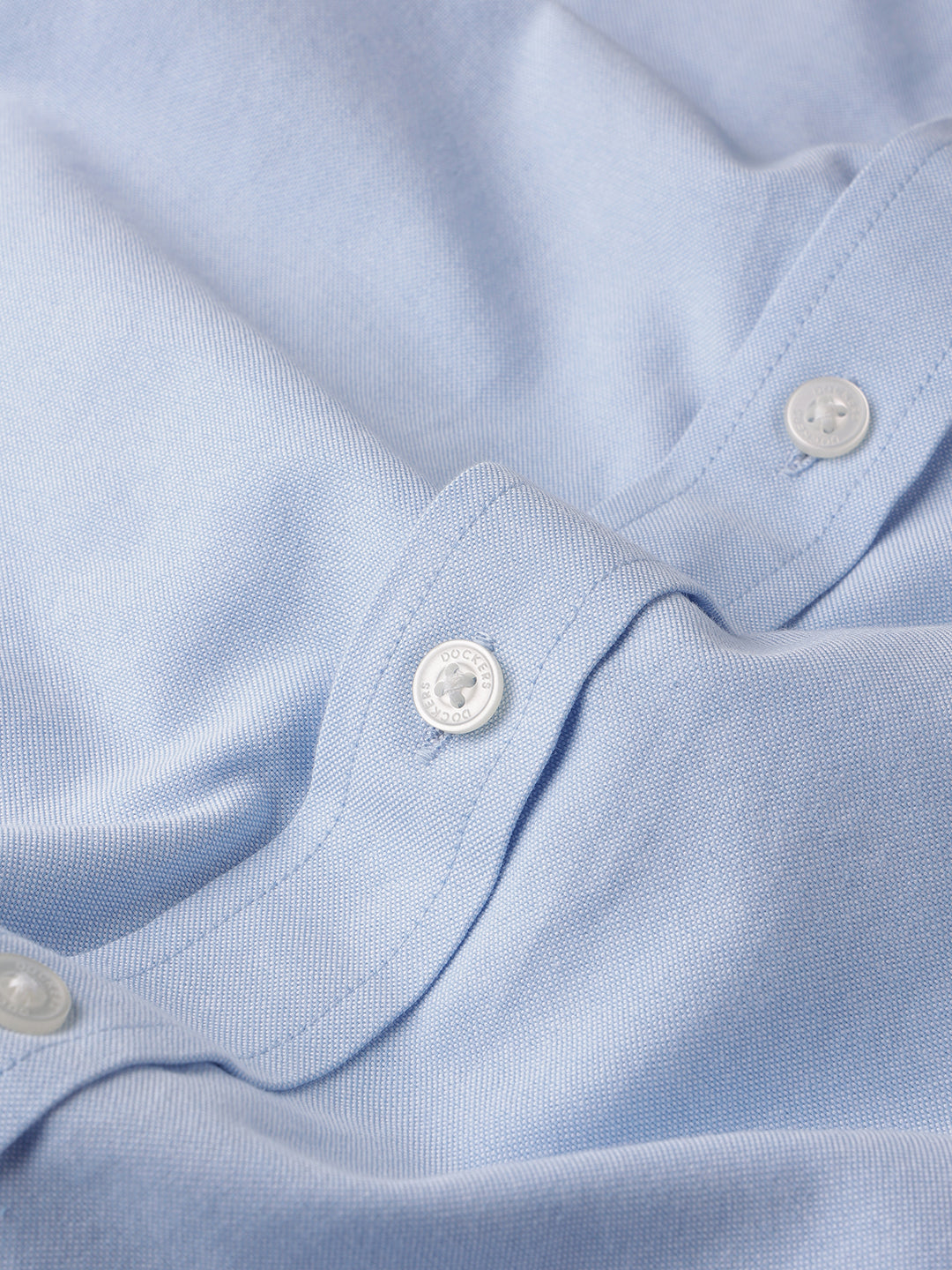 Dockers Men's Blue Oxford Button-Down Full Sleeve Casual Shirt