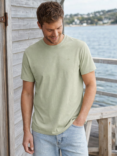 Dockers Men's Green Solid Round Neck T-Shirt