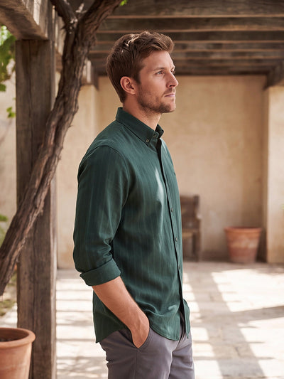 Dockers Men's Green Textured Button-Down Full Sleeve Shirt