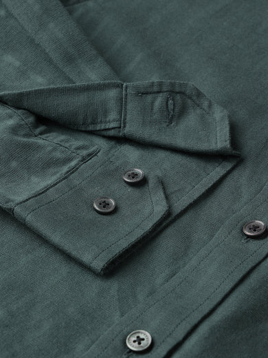 Dockers Men's Green Textured Button-Down Full Sleeve Shirt