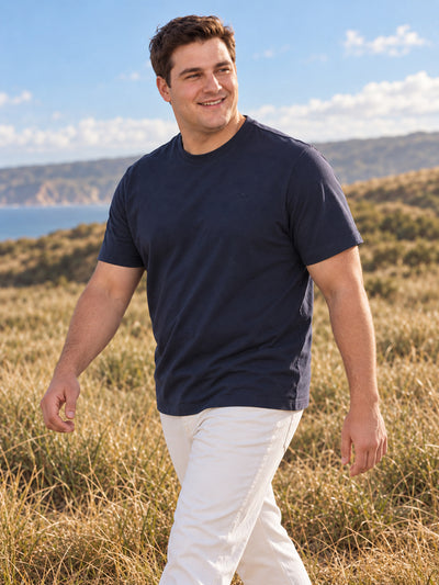 Dockers Men Navy Blue Regular Fit Crew Neck Solid T-Shirt