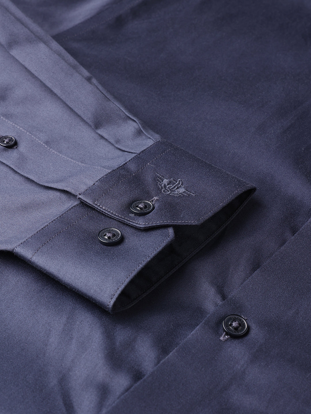 Dockers Men's Navy Blue Solid Smart Casual Full Sleeve Shirt