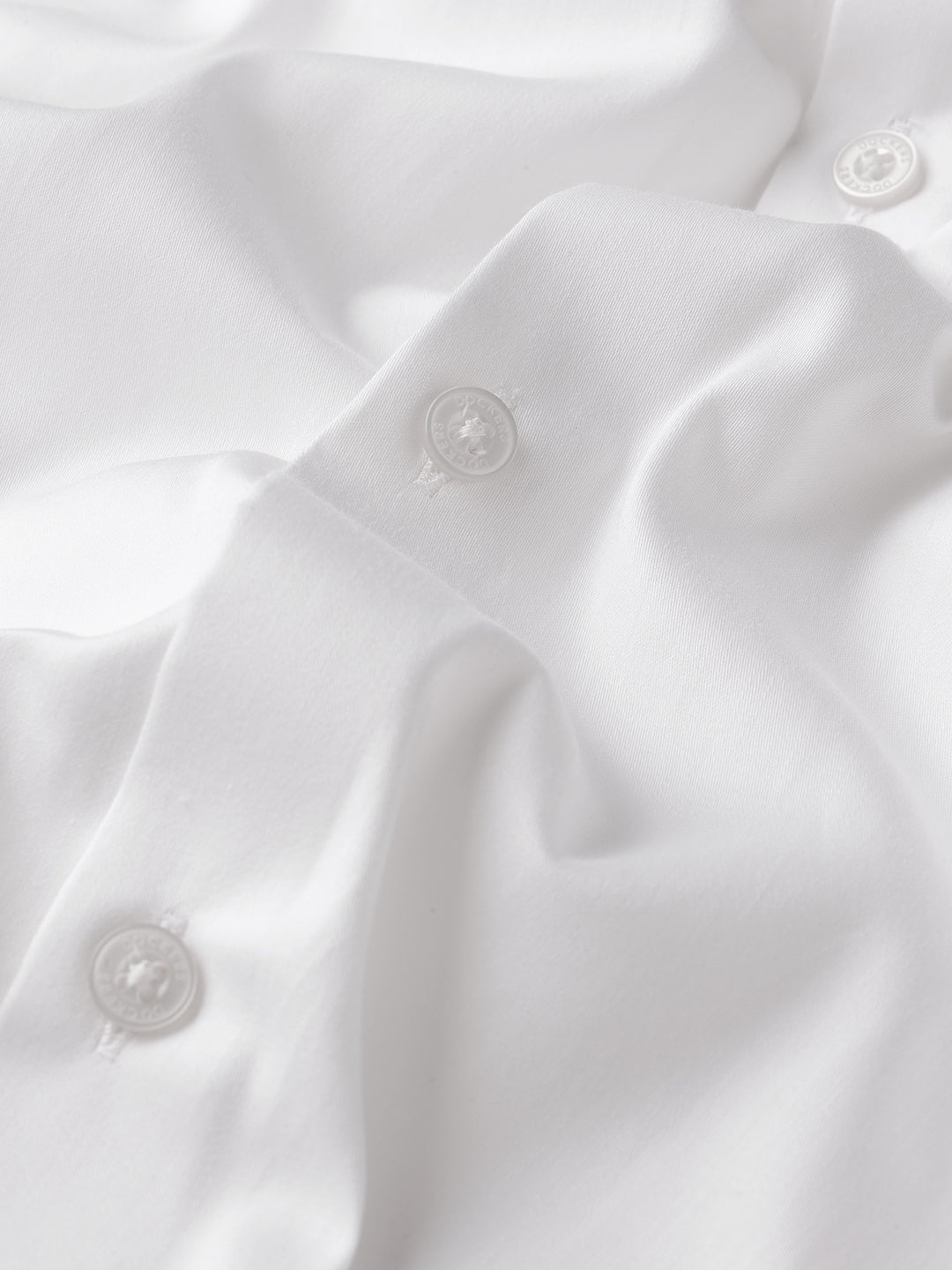 Dockers Men's White Cotton Office Shirt – Spread Collar, Regular Fit